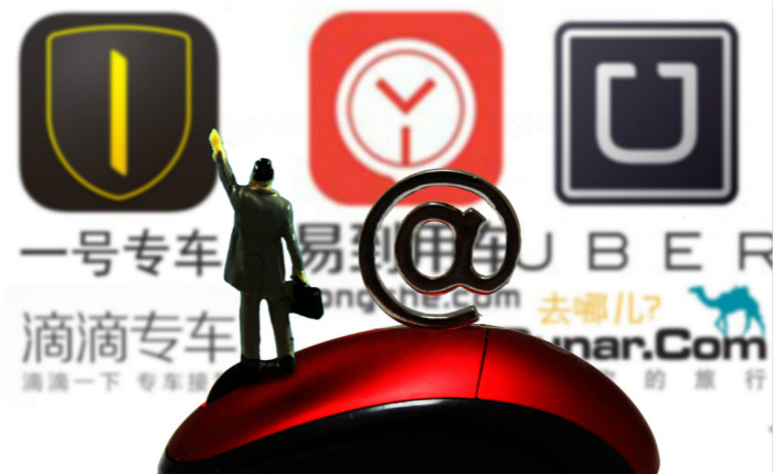 年初還在補(bǔ)貼“打車”，歲末已迎“專車”進(jìn)化