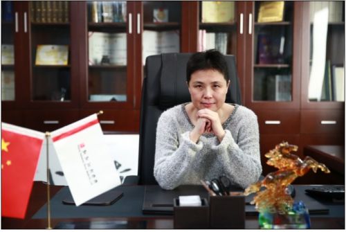 小馬奔騰再現(xiàn)亂局：李明遺孀金燕發(fā)布公告，公章及營(yíng)業(yè)執(zhí)照正副本不翼而飛