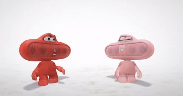 【Jin句】Beats：“Siri，告訴我們?nèi)r.Dre家該怎么走?！盨iri：“對不起，我不知道?！?></span><div><sup>“Siri，告訴我們?nèi)r.Dre家該怎么走。”“對不起，我不知道?！?/sup><br>——為了慶祝成為蘋果的一員，Beats 發(fā)布了一則帶有幽默意味的視頻廣告。但是很快這一則視頻廣告就被Beats刪除，因為廣告中莫名的黑了Siri。<br><br><sup>“我可以理解人們對陌生事物的恐懼，但我希望恐懼不要壓倒讓患病美國人回國治療的同情心。”</sup><br>——在利比里亞感染埃博拉病毒的美國醫(yī)生肯特·布蘭特利回到美國接受治療，引發(fā)美國民眾的擔(dān)憂。美國疾控中心主任托馬斯·弗里登表示。<br><br><sup>“微軟公司要嚴(yán)格遵守中國法律，不得干擾、阻礙案件調(diào)查，保證案件調(diào)查的客觀公正。”</sup><br>——國家工商總局專案組警告微軟公司不要搞小動作。<br><br><sup>“中國XBOX ONE不能設(shè)置為中國以外的地區(qū)。只能玩中國大陸認(rèn)證的游戲?！?/sup><br>——經(jīng)歷了長達(dá)一個多月的傳言，微軟中國官方旗艦店在天貓商城上最終確認(rèn)Xbox國行鎖區(qū)。<br><br><sup>“今天的足球已經(jīng)壞到不能再壞了，因為已經(jīng)很難把它搞的更壞了。所以，搞好它相對容易起來了……”</sup><br>——阿里巴巴董事局主席馬云今日在其來往扎堆“江湖情”中談?wù)摿俗约簩τ谥袊闱虻目捶ā?br><br><sup>“所有美好的東西都會有終點?！?/sup><br>——被譽為“爆料大神”的@evleaks在Twitter上宣布退休。<br><br><sup>“我們需要十分小心人工智能，它可能比核武器更危險。”</sup><br>——埃隆·馬斯克在Twitter上表示。<br><br><sup>“一種在Windows上更快的上網(wǎng)方式”</sup><br>——當(dāng)你使用IE訪問Google主頁時，你會看到這么一句話。<br></div><div   id=