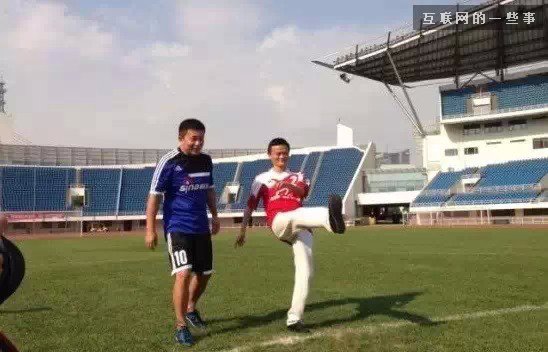 互聯(lián)網(wǎng)大佬都愛(ài)啥運(yùn)動(dòng)？馬云踢足球，雷軍沒(méi)事打打乒乓球,互聯(lián)網(wǎng)的一些事