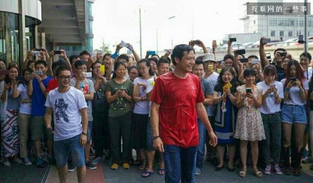 互聯(lián)網(wǎng)大佬紛紛＂冰桶挑戰(zhàn)＂！究竟有什么吊炸天的地方？,互聯(lián)網(wǎng)的一些事