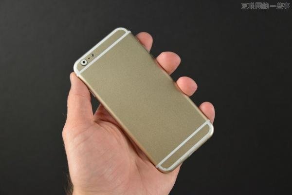 該來的總會來！iPhone 6采用窄邊框設(shè)計(jì) 或增無線充電功能,互聯(lián)網(wǎng)的一些事
