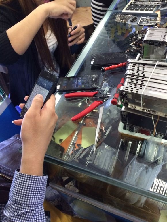 觸目驚心！iPhone翻新全過程，看完之后你還敢買手機(jī)嗎,互聯(lián)網(wǎng)的一些事