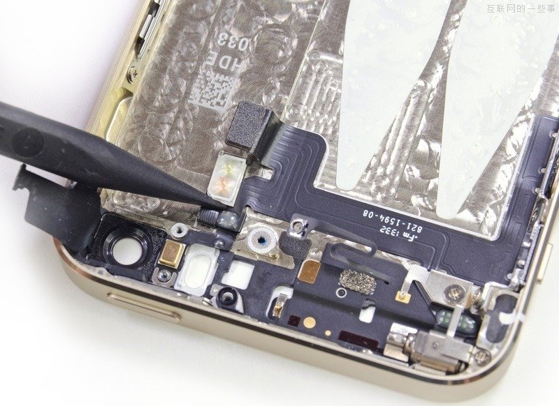 拆解iPhone 5s——了解 iPhone 5s 的內部構造,互聯(lián)網(wǎng)的一些事