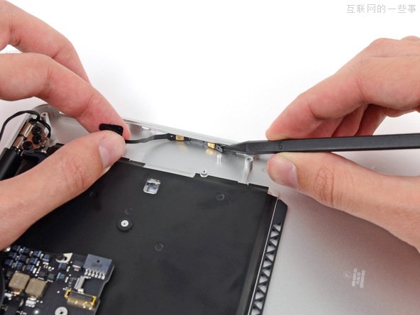 新版MacBook Air拆解，CPU更省電、電池容量增強(qiáng),互聯(lián)網(wǎng)的一些事
