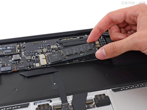 新版MacBook Air拆解，CPU更省電、電池容量增強(qiáng),互聯(lián)網(wǎng)的一些事