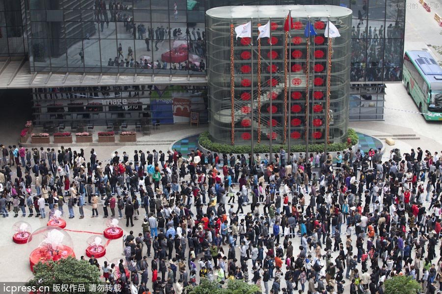 [多圖]騰訊深圳總公司上班首日5000人排隊(duì)領(lǐng)紅包,互聯(lián)網(wǎng)的一些事