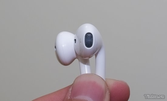 疑似iPhone 5耳機曝光 采用淚珠形設(shè)計,互聯(lián)網(wǎng)的一些事